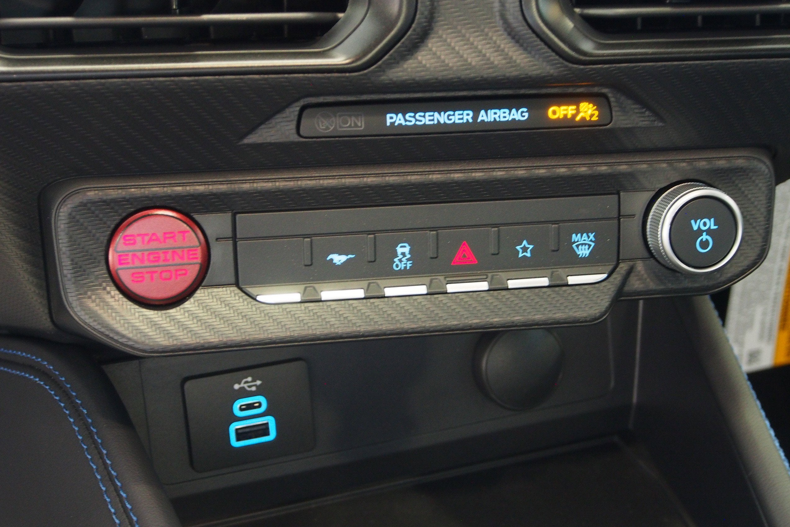 2026 Ford Mustang Dark Horse
