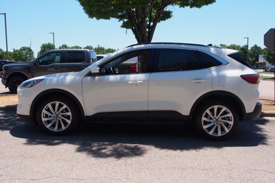 2022 Ford Escape Titanium Hybrid