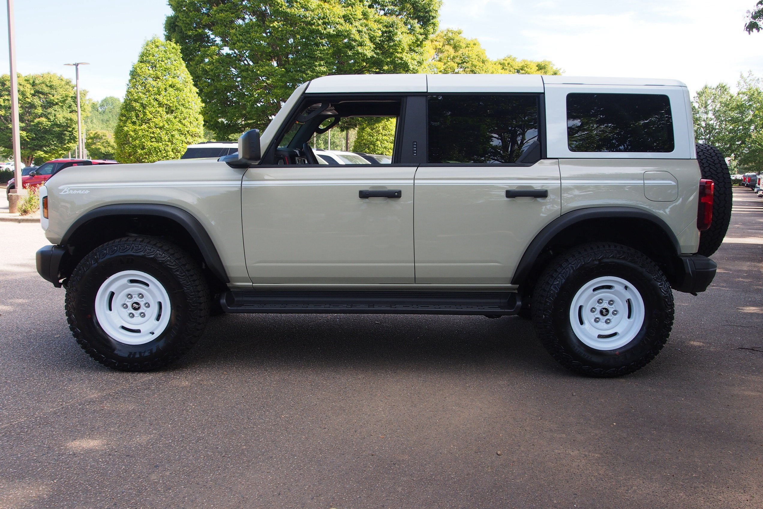 2026 Ford Bronco Heritage Edition
