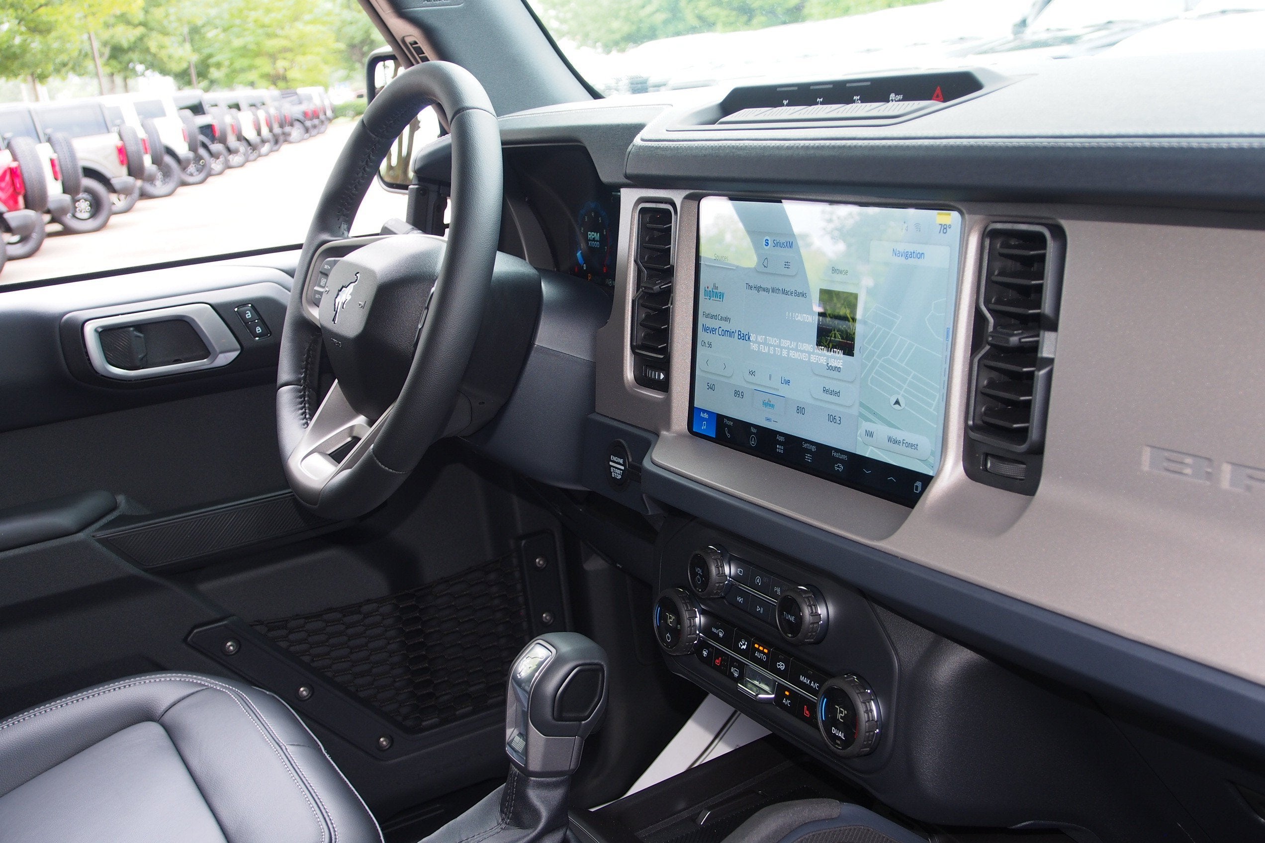 2026 Ford Bronco Outer Banks
