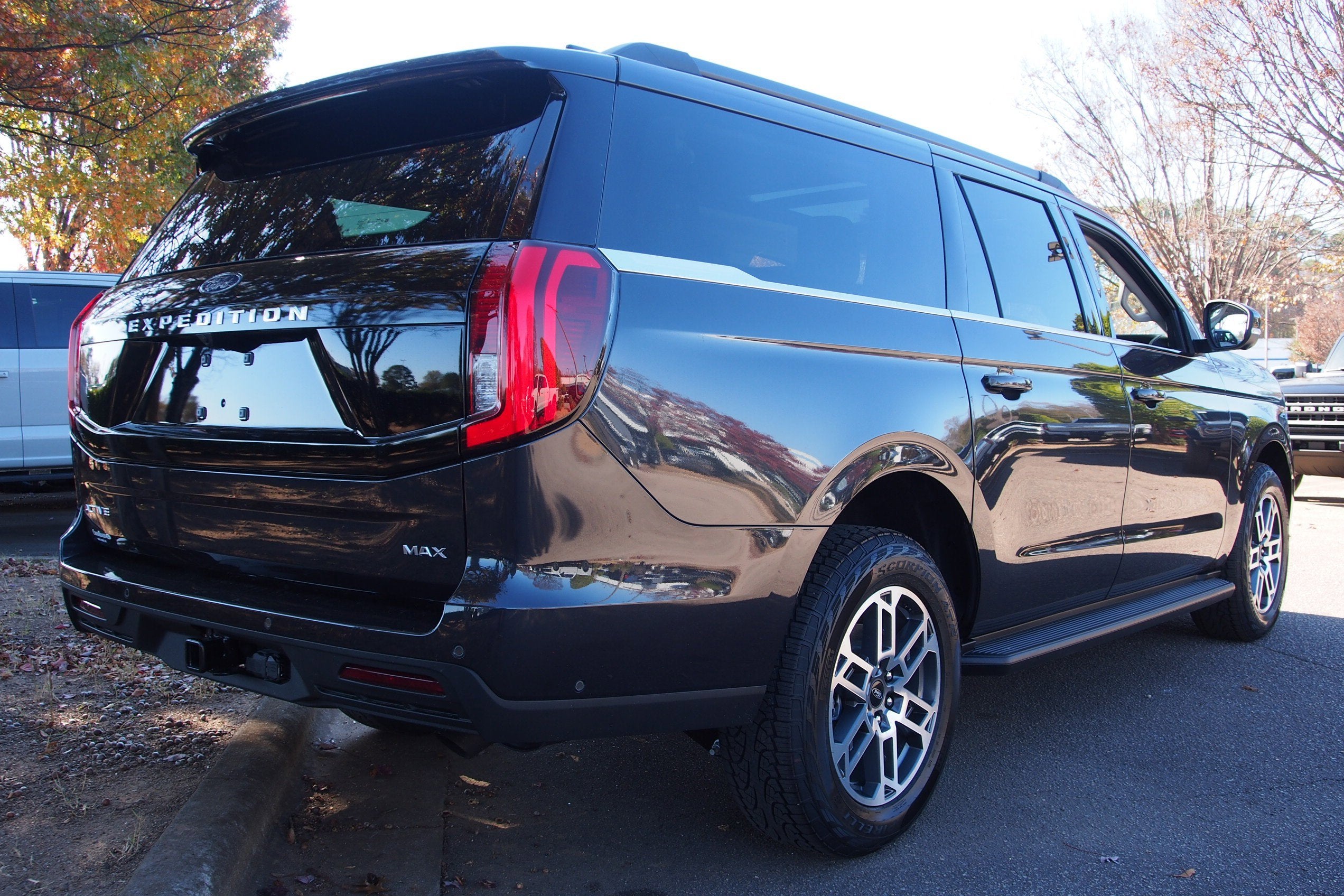 2025 Ford Expedition Max Active