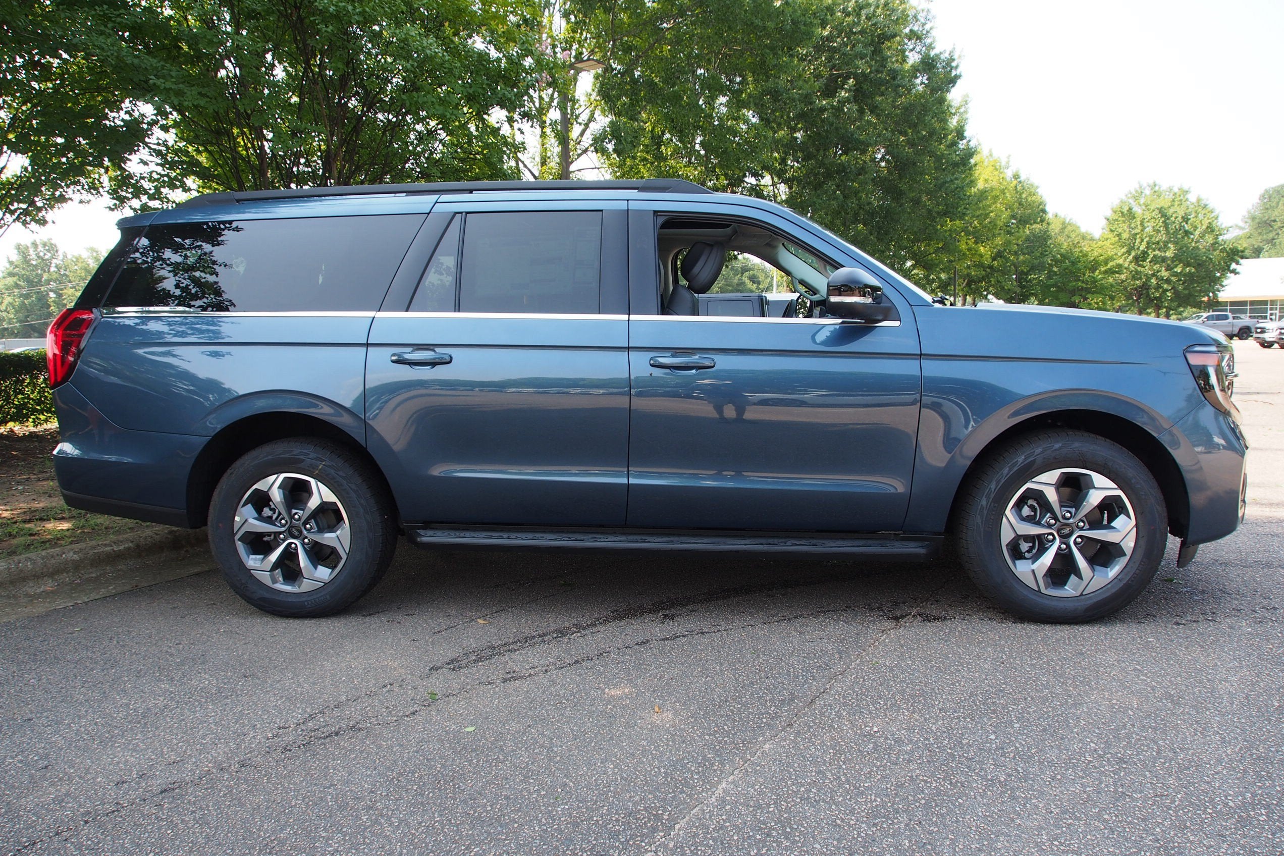 2027 Ford Expedition Max Active