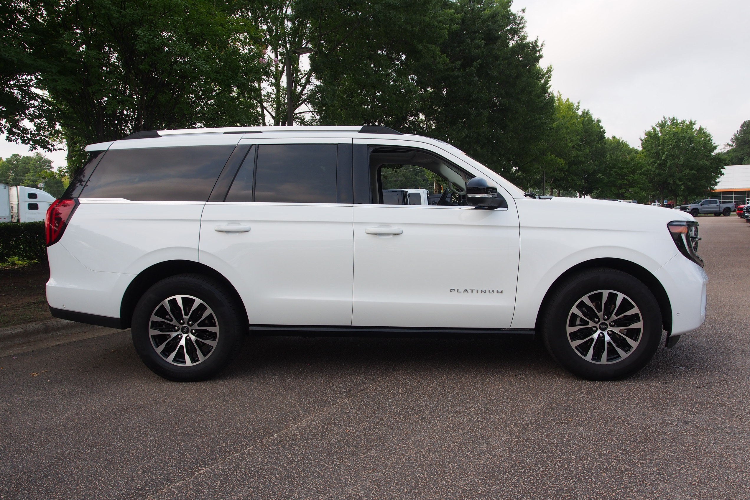 2025 Ford Expedition Platinum