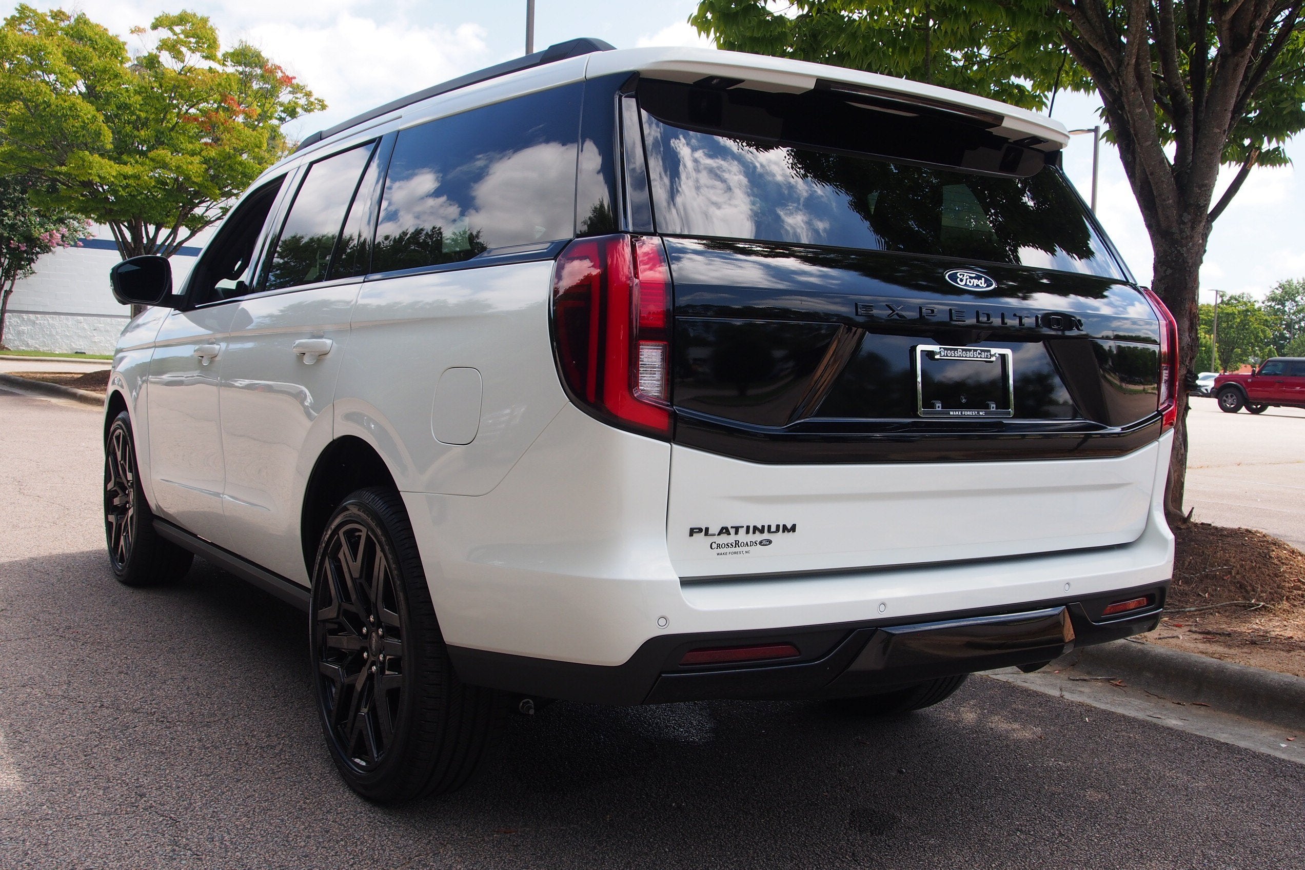 2027 Ford Expedition Platinum