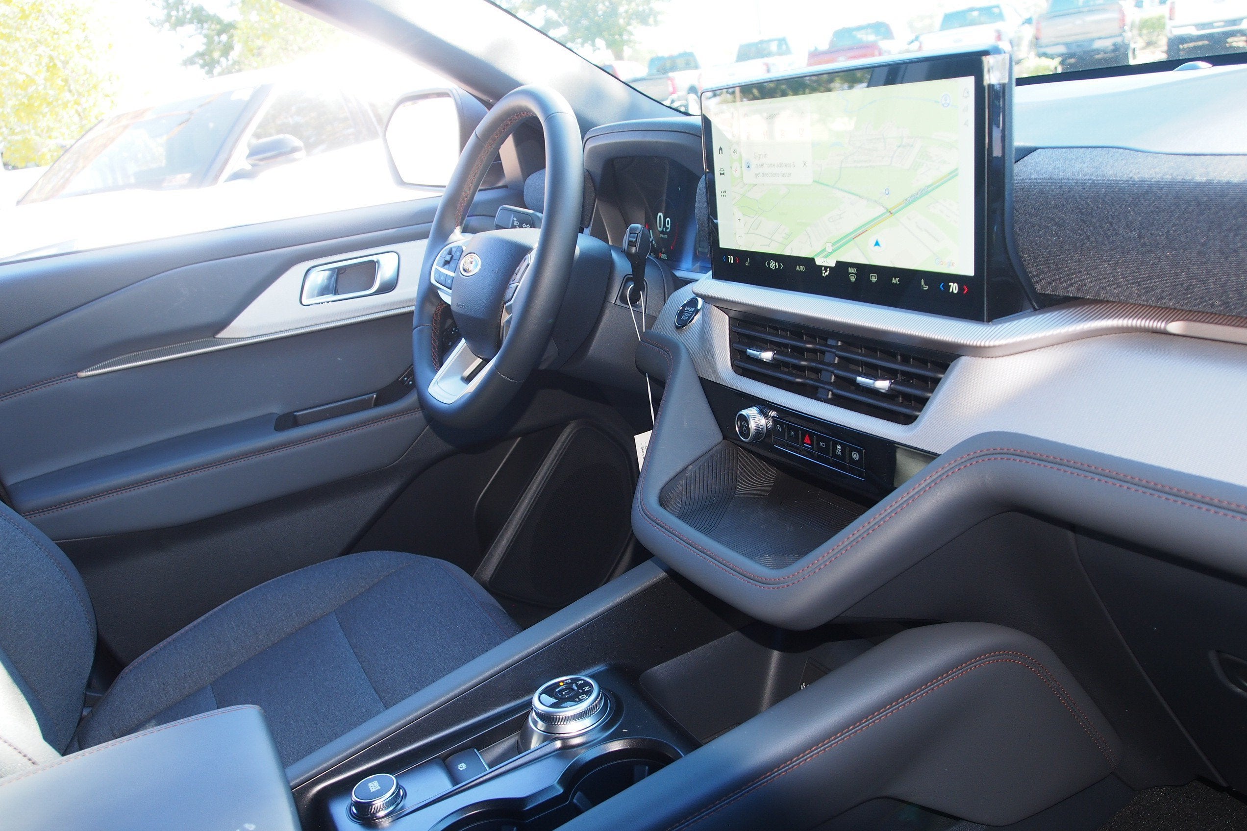 2027 Ford Explorer Active w/200A Pkg