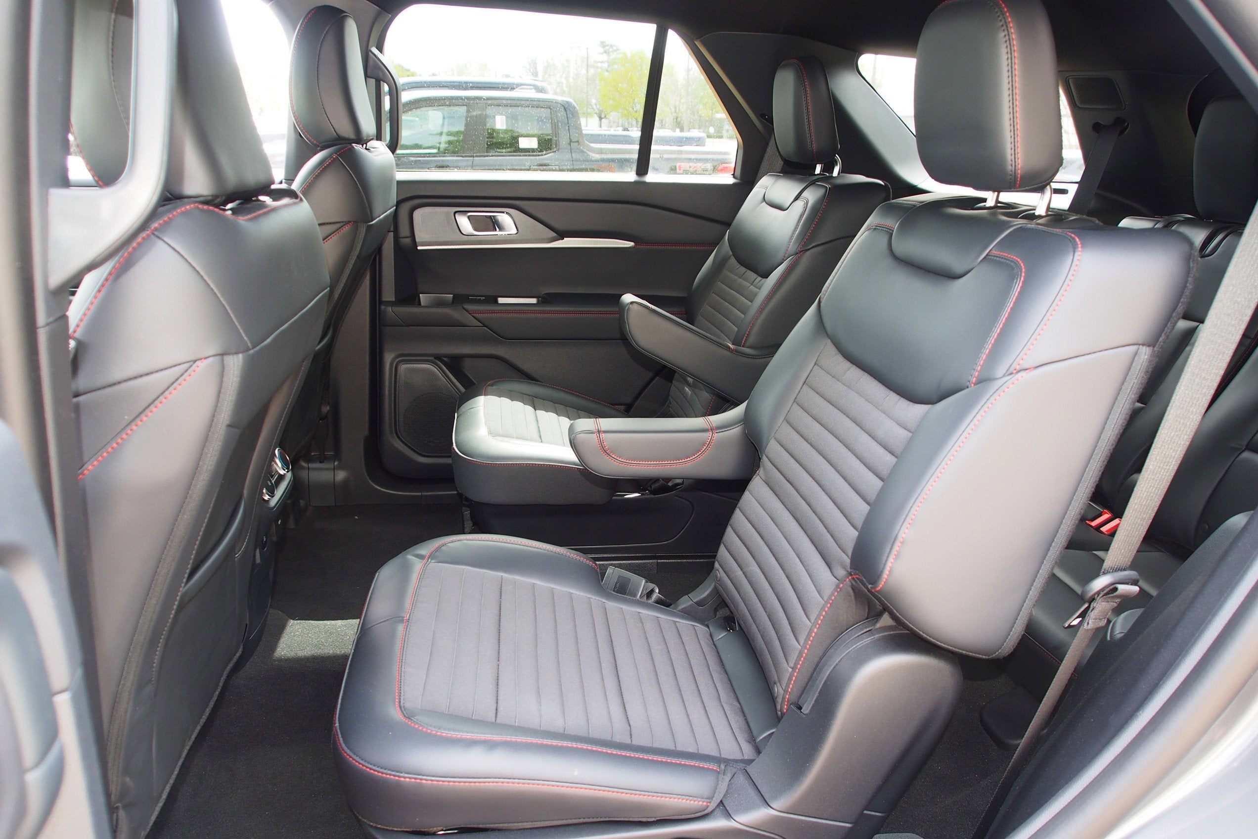 2026 Ford Explorer ST-Line - Crossroads Courtesy Demo