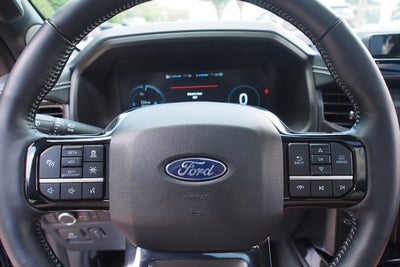 2025 Ford F-150 Lightning Platinum