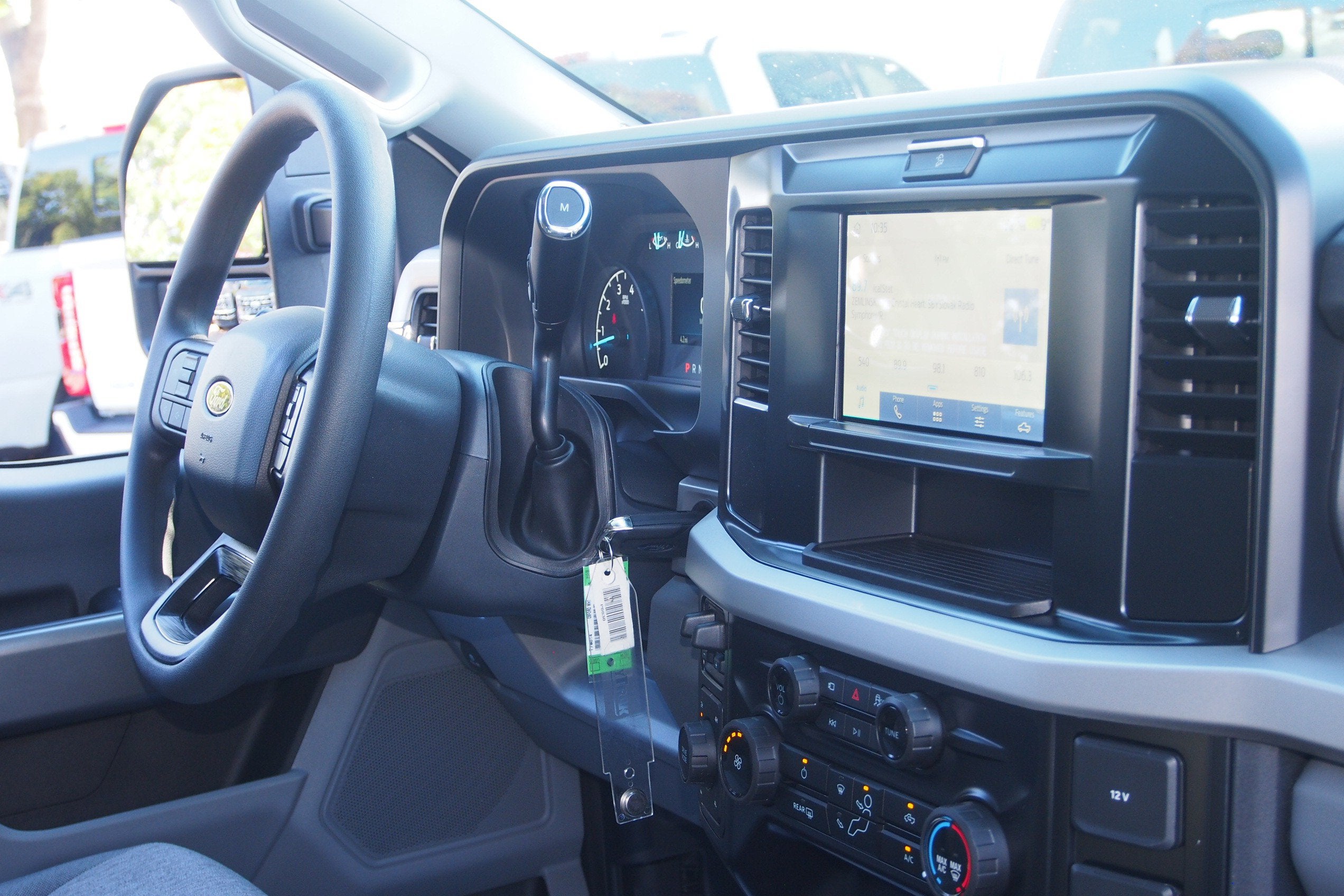 2027 Ford Super Duty F-250 SRW XL