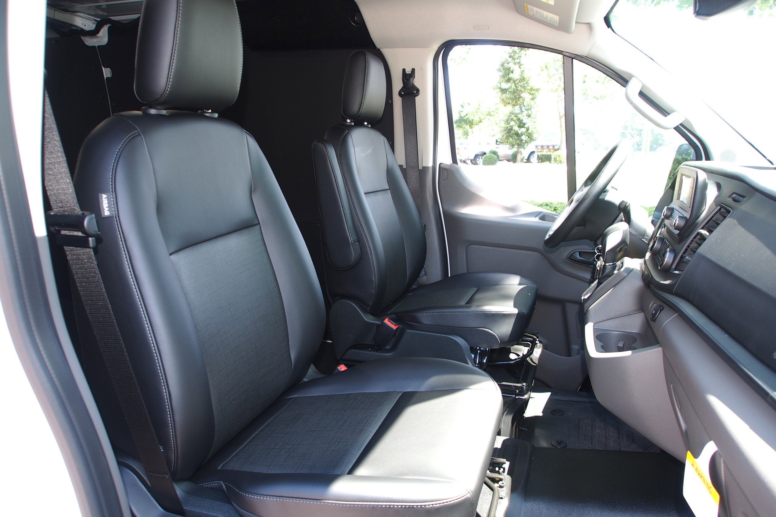 2025 Ford Transit Cargo Van Base