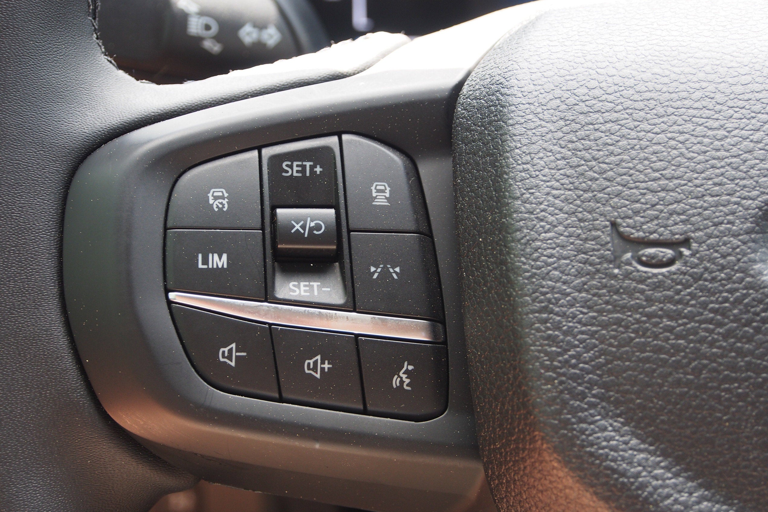 2025 Ford Ranger XLT - Crossroads Courtesy Demo