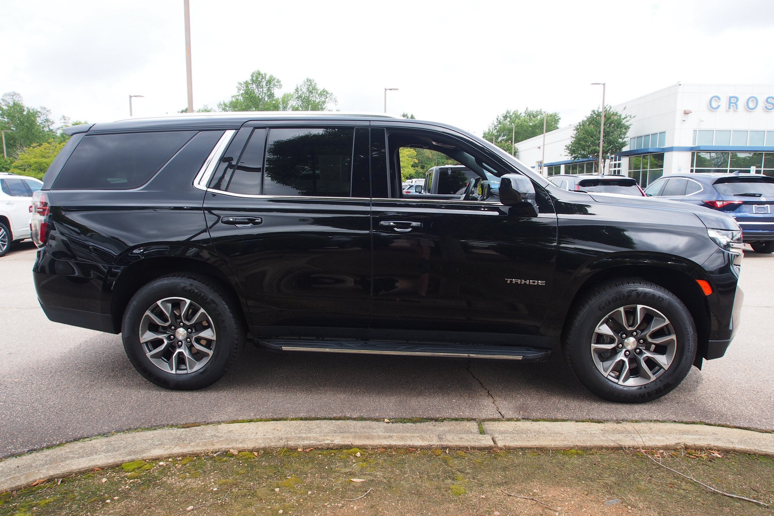 2023 Chevrolet Tahoe LS
