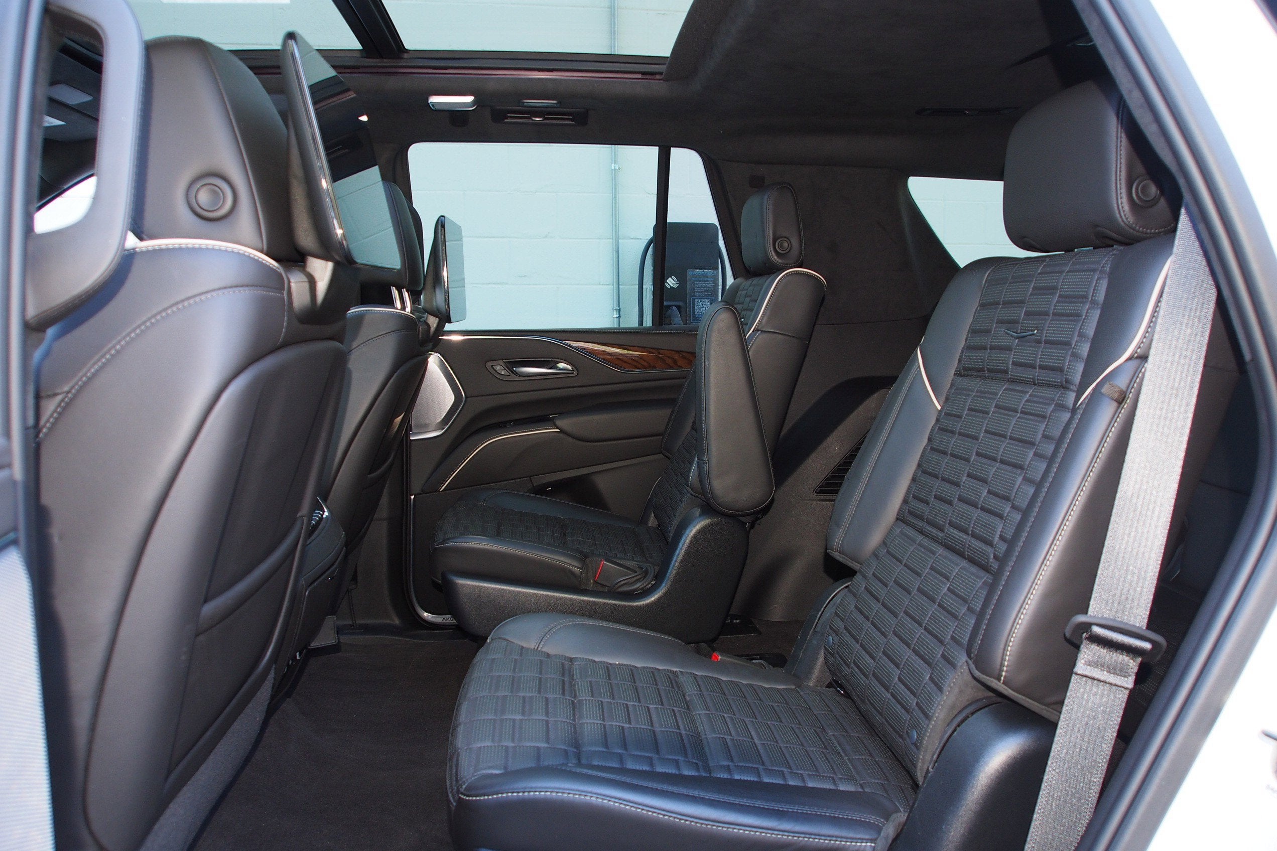 2023 Cadillac Escalade 4WD Sport Platinum