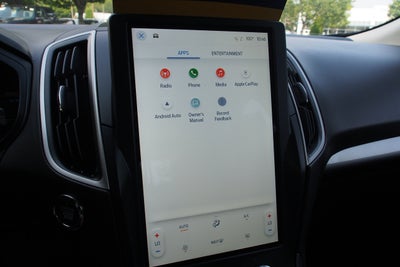 2022 Ford Edge SE