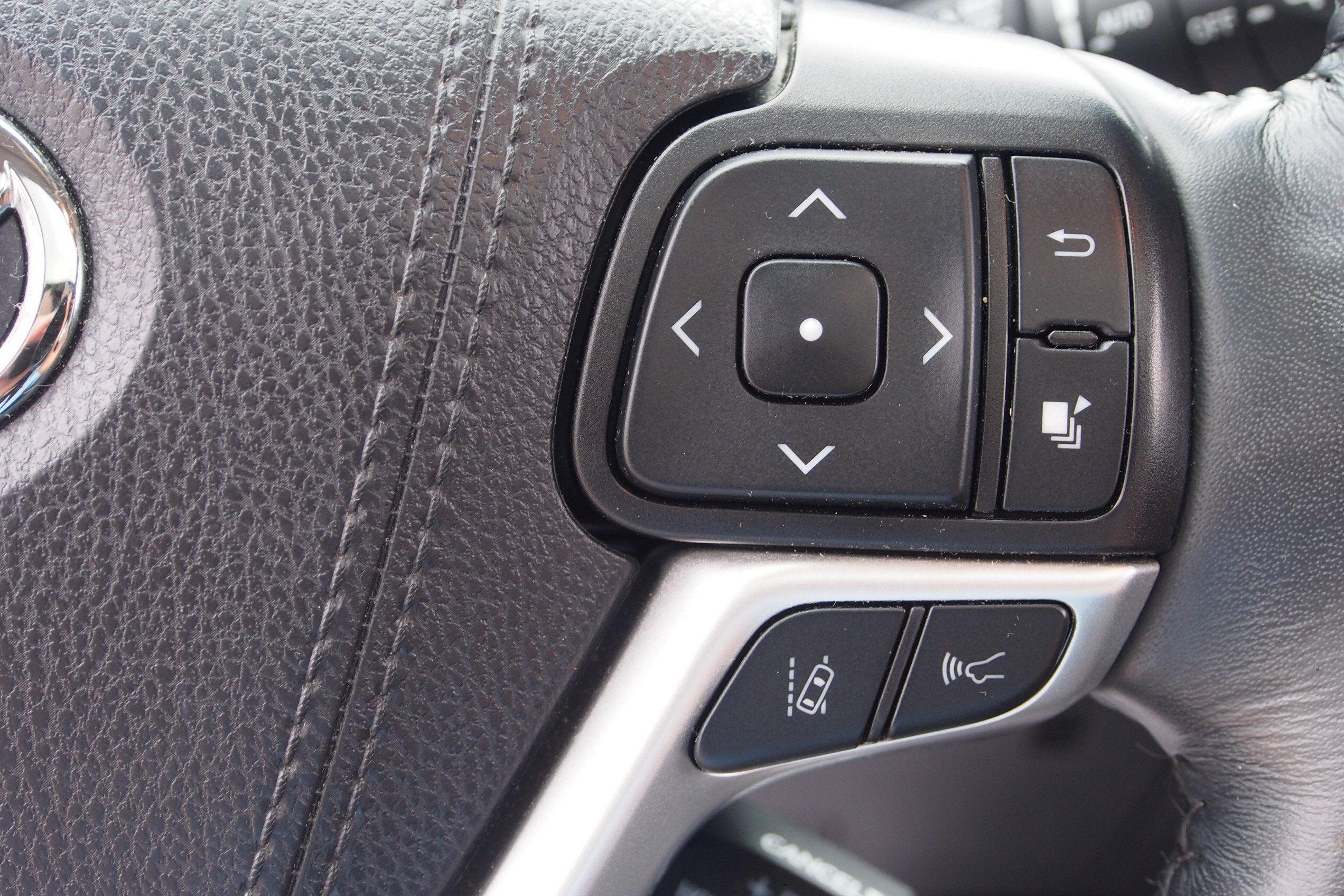 2019 Toyota Highlander Hybrid Limited Platinum