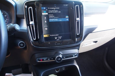 2020 Volvo XC40 Momentum