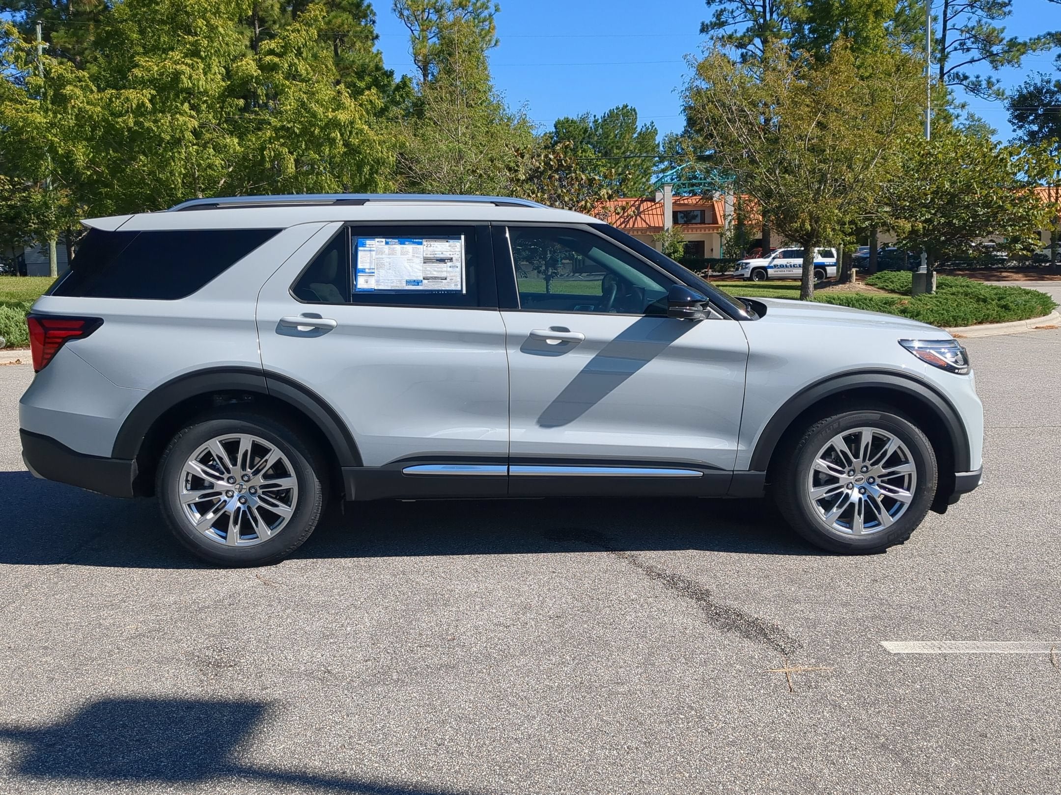 2027 Ford Explorer Platinum