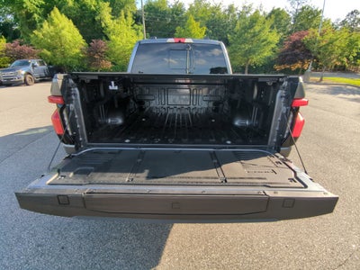 2025 Ford F-150 Lightning LARIAT