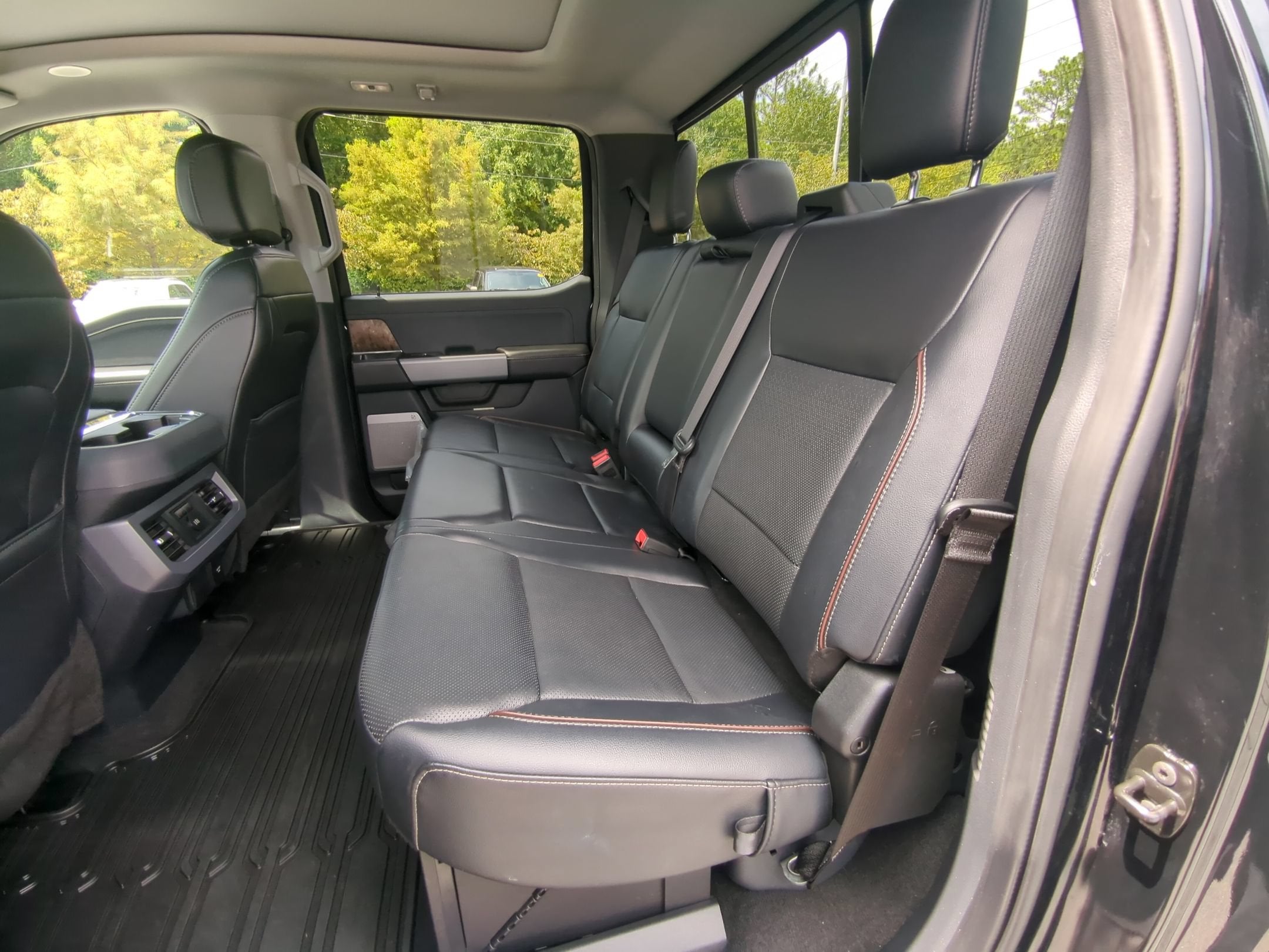 2024 Ford Super Duty F-250 SRW LARIAT