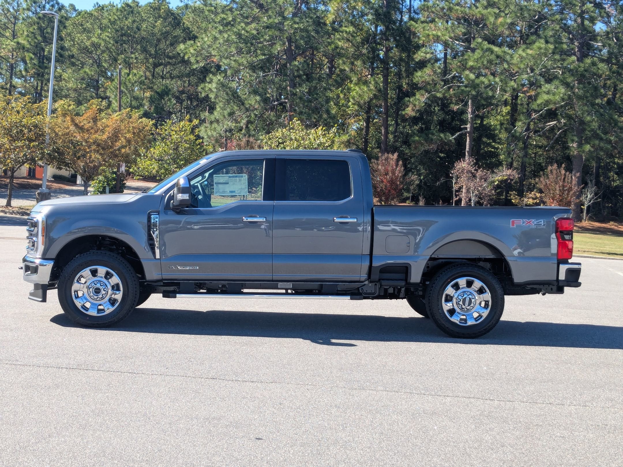 2026 Ford Super Duty F-250 SRW LARIAT
