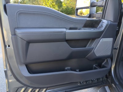 2027 Ford Super Duty F-350 SRW LARIAT
