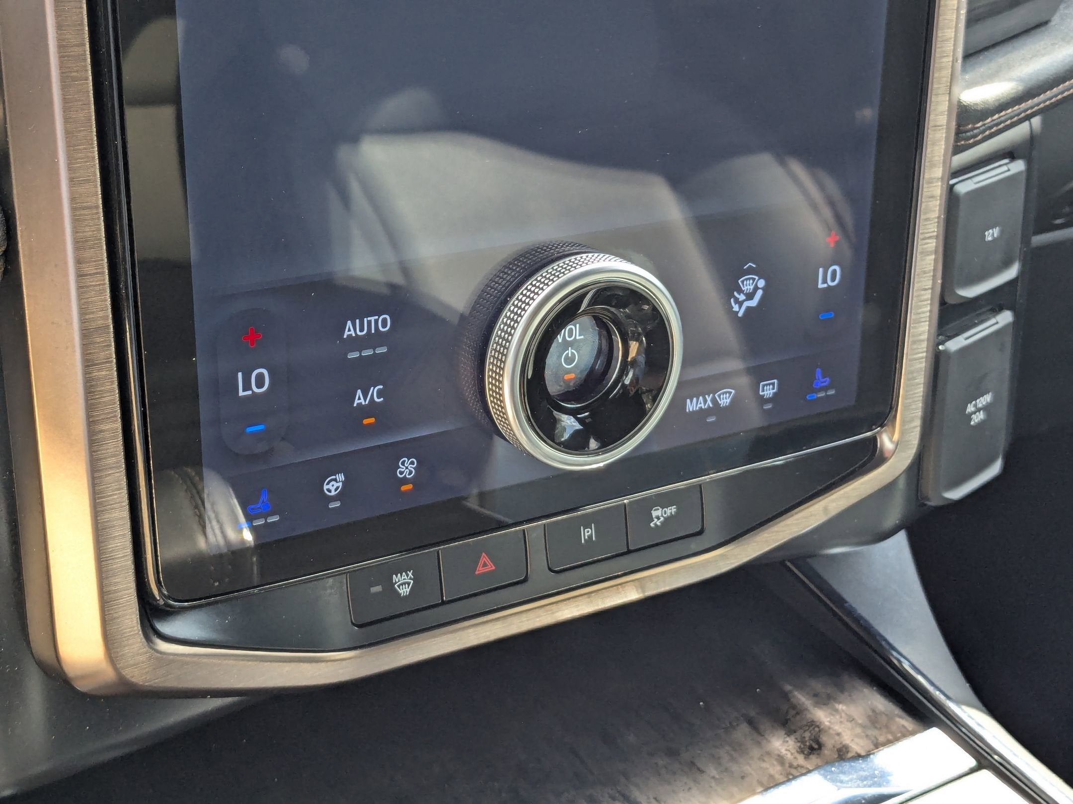 2023 Ford F-150 Lightning LARIAT