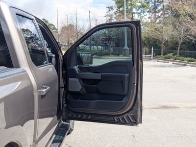 2023 Ford F-150 Lightning LARIAT