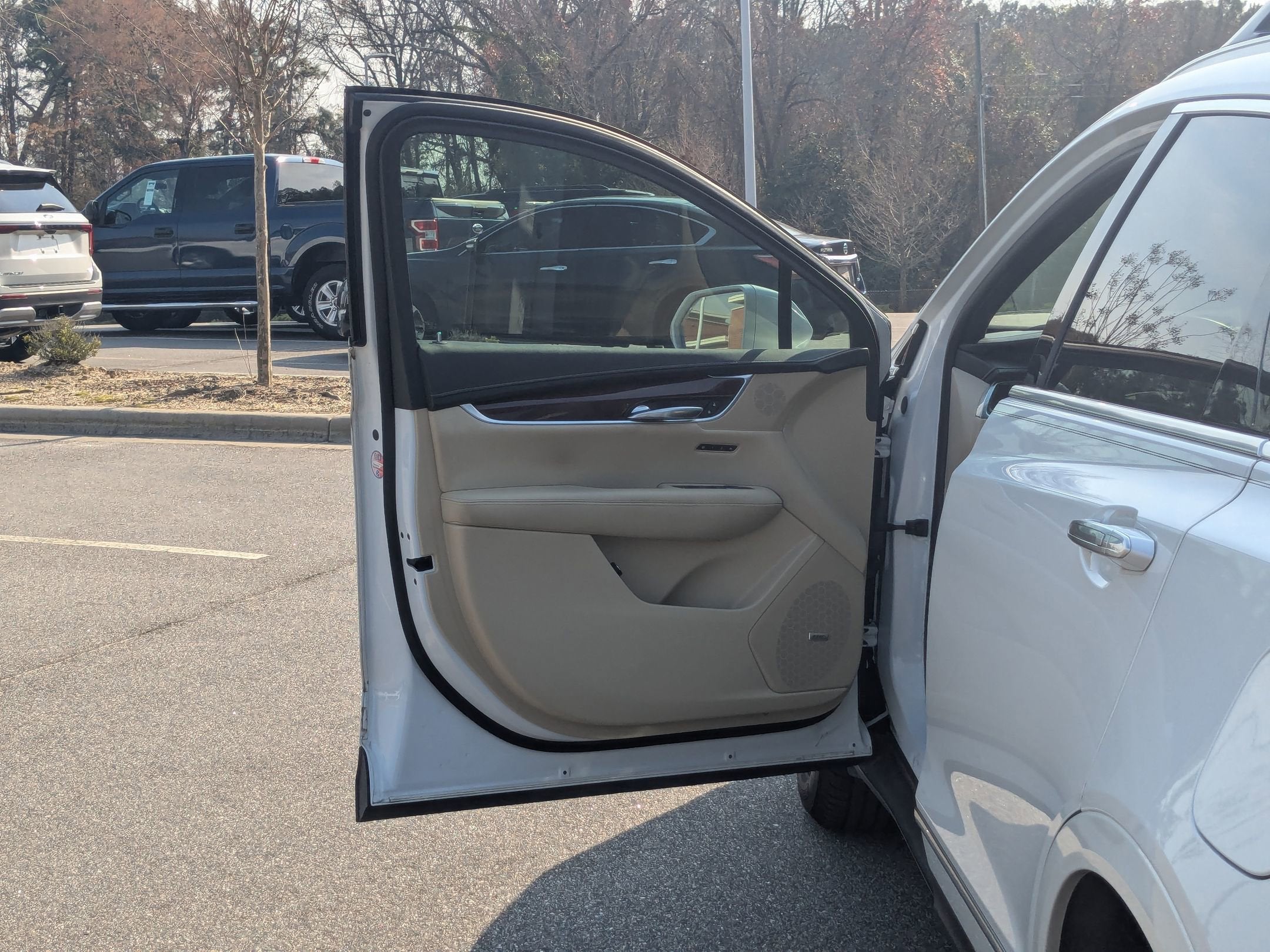 2017 Cadillac XT5 Luxury FWD