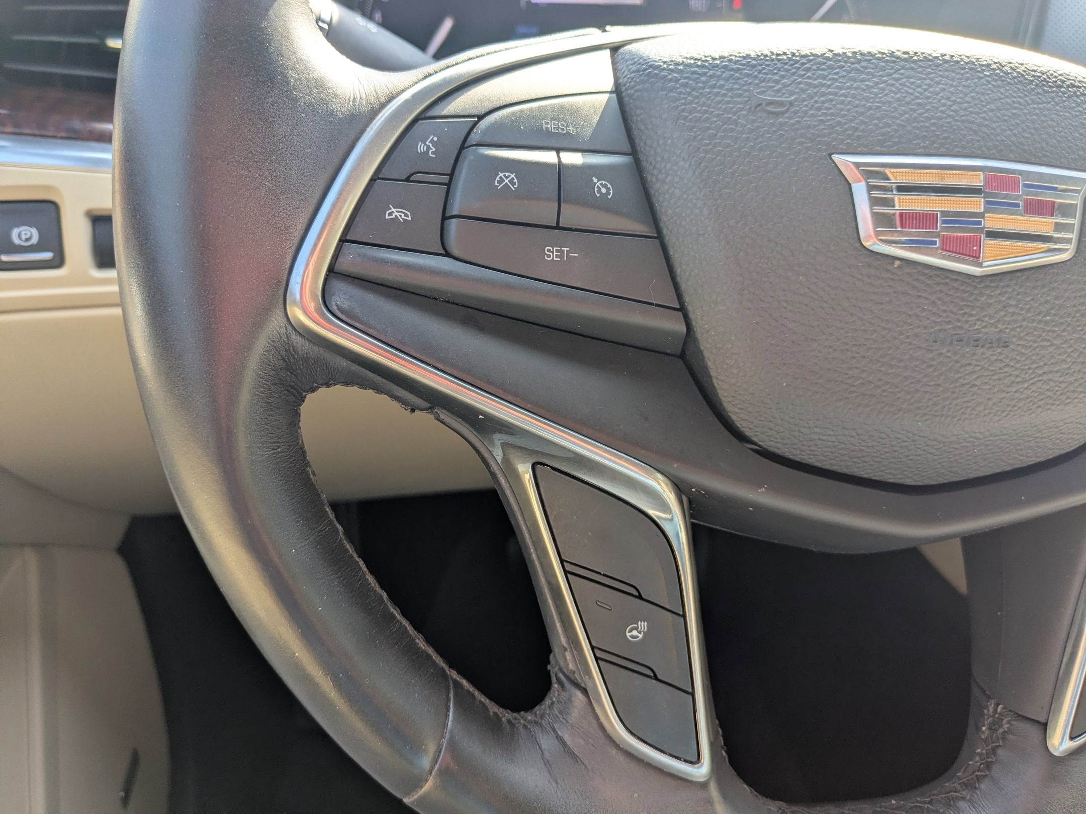 2017 Cadillac XT5 Luxury FWD