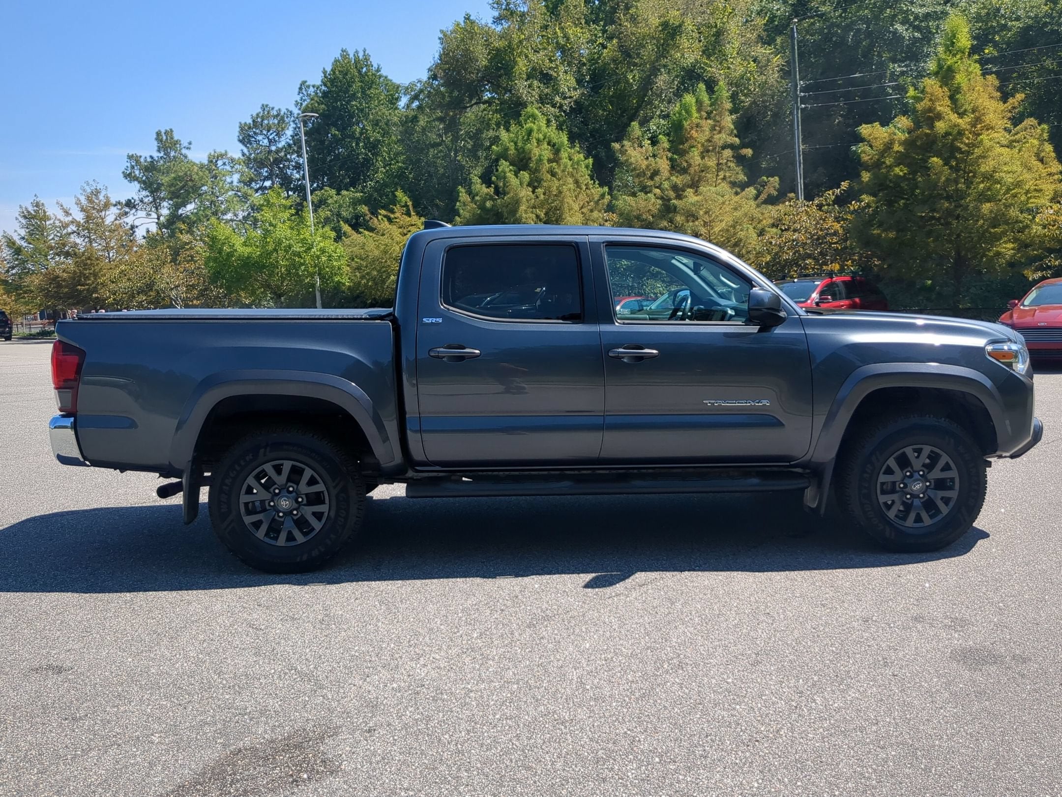 2022 Toyota Tacoma 4WD SR5