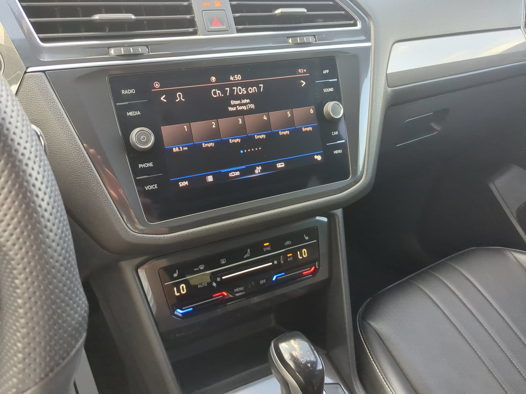 2023 Volkswagen Tiguan SE R-Line Black