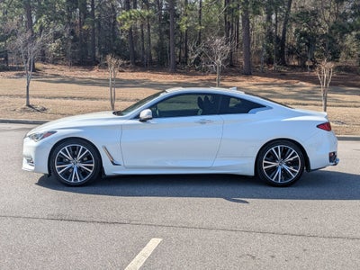 2022 INFINITI Q60 LUXE