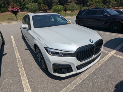 2022 BMW 7 Series 740i