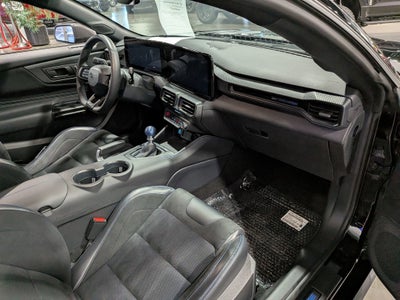 2025 Ford Mustang Dark Horse