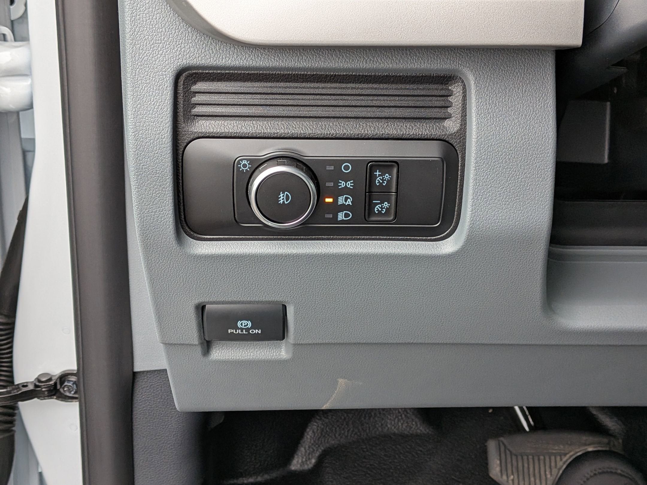 2025 Ford Super Duty F-350 SRW XL