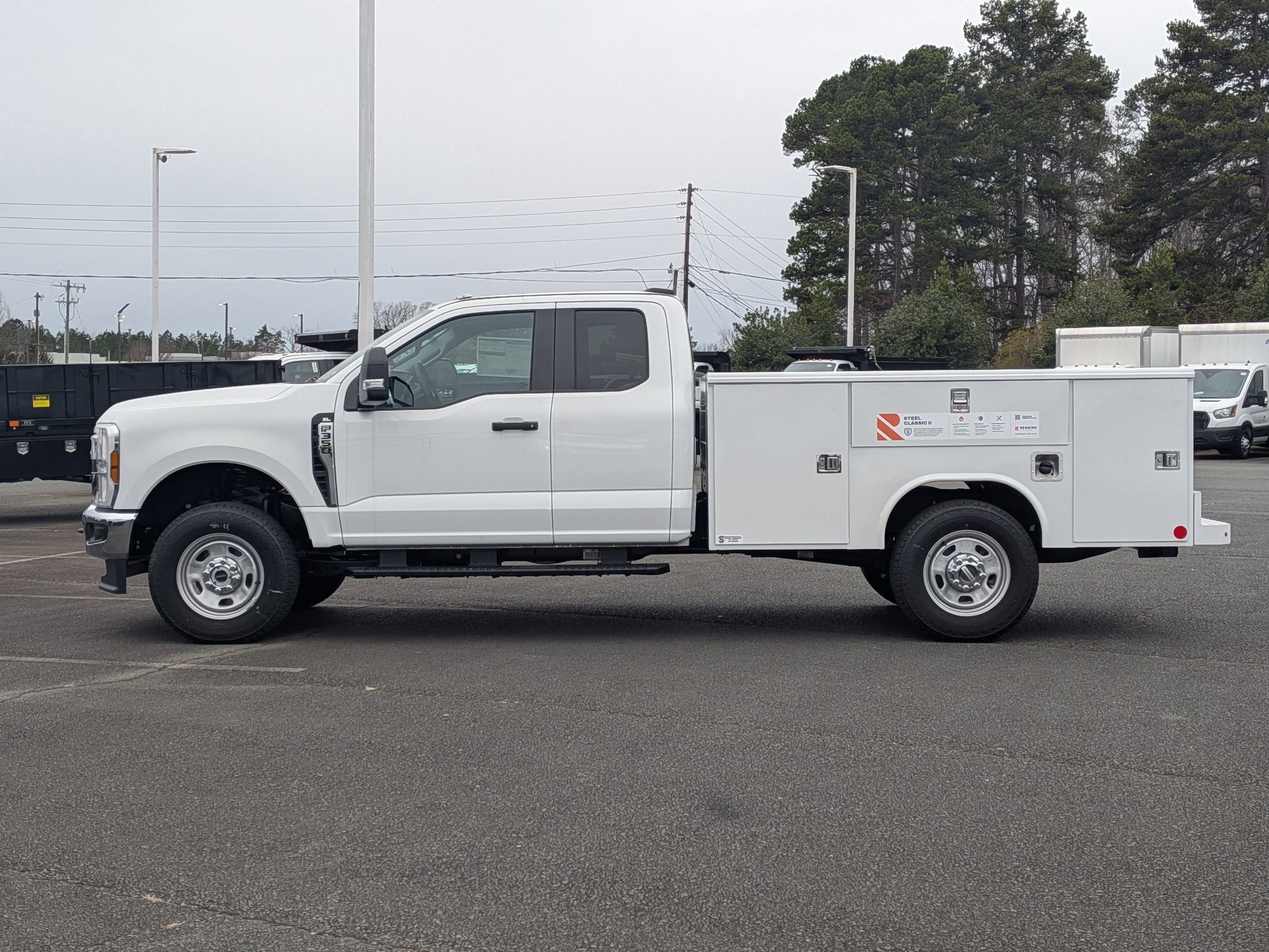 2025 Ford Super Duty F-350 SRW XL