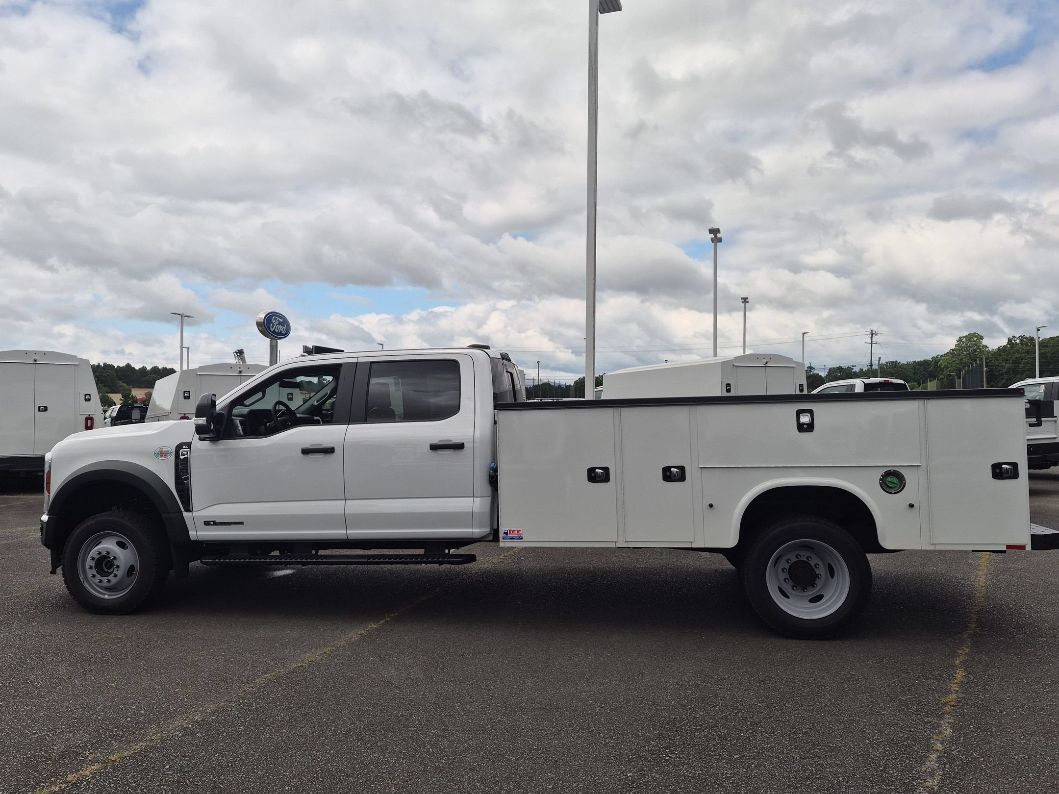2026 Ford Super Duty F-450 DRW XL