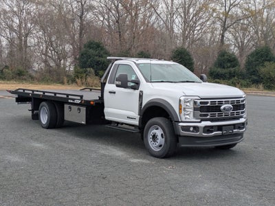 2025 Ford Super Duty F-600 DRW XL
