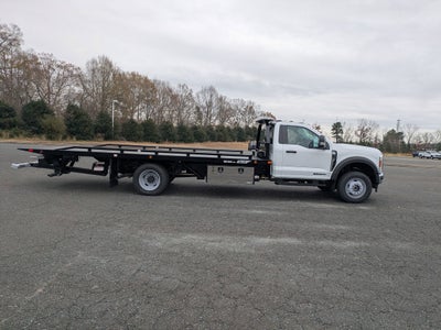 2025 Ford Super Duty F-600 DRW XL
