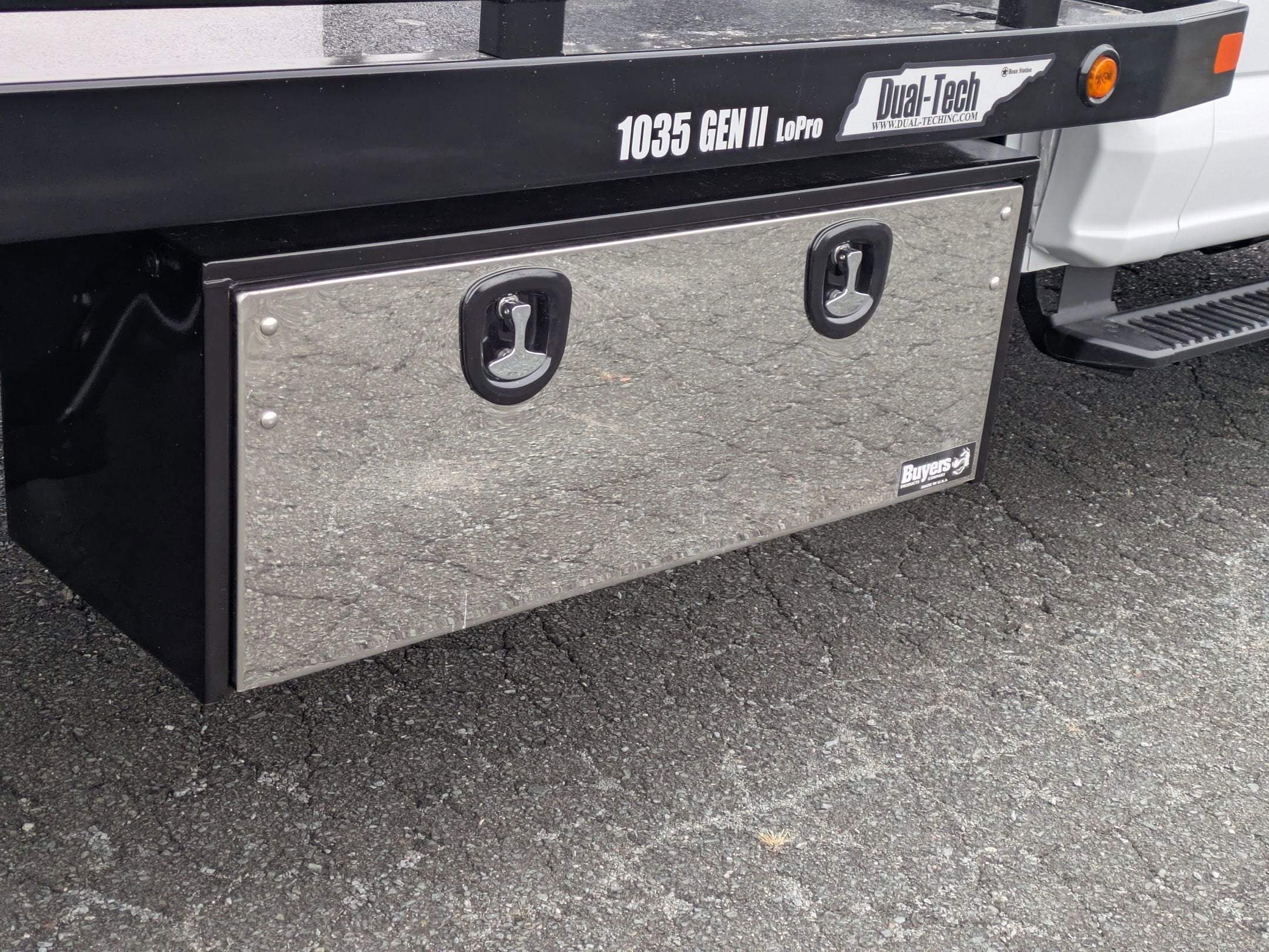 2025 Ford Super Duty F-600 DRW XL