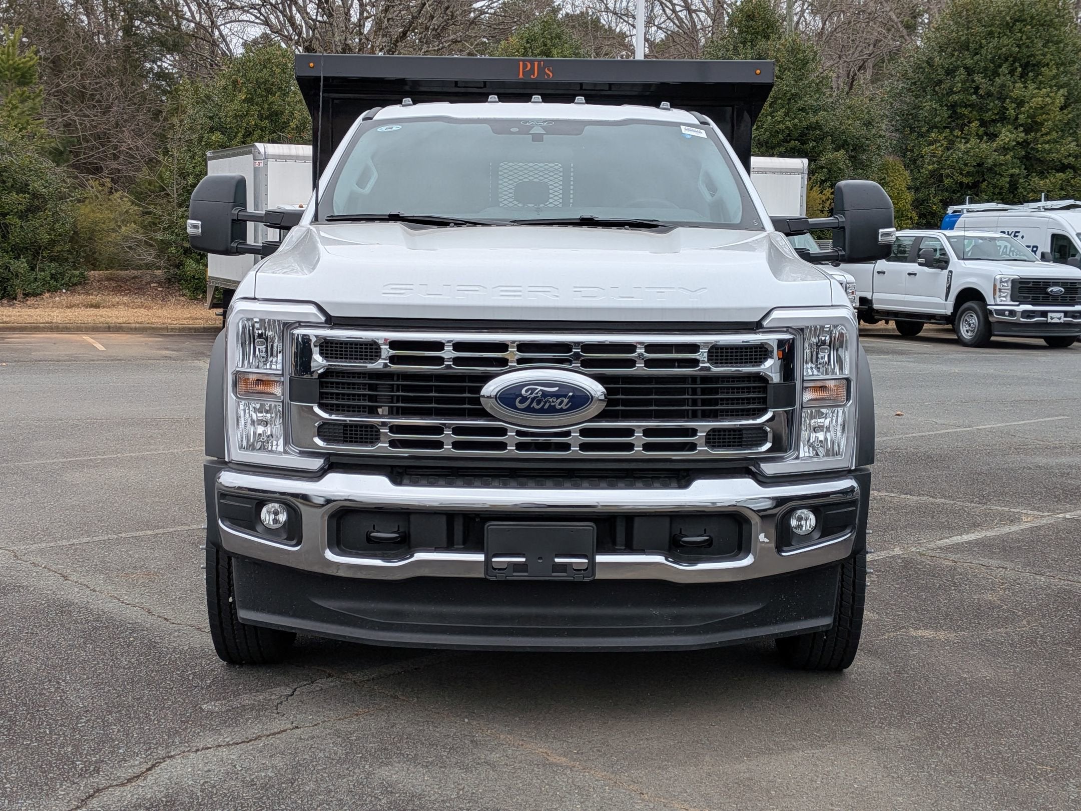 2025 Ford Super Duty F-550 DRW XL