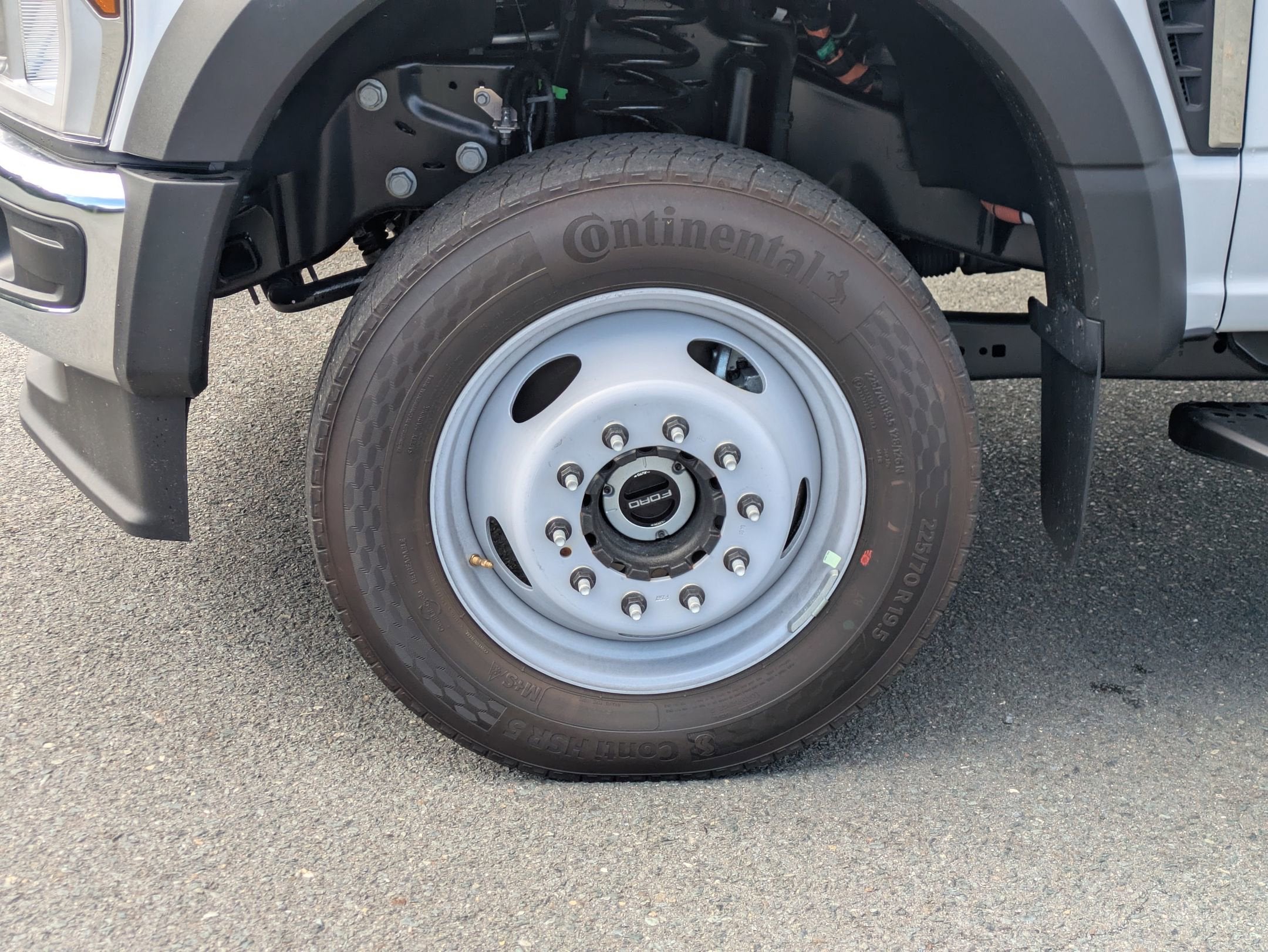 2025 Ford Super Duty F-550 DRW XL