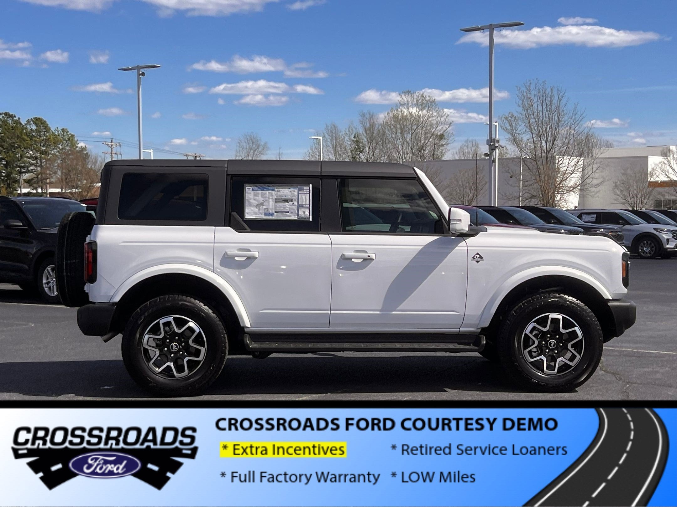 2025 Ford Bronco Outer Banks - Crossroads Courtesy Demo
