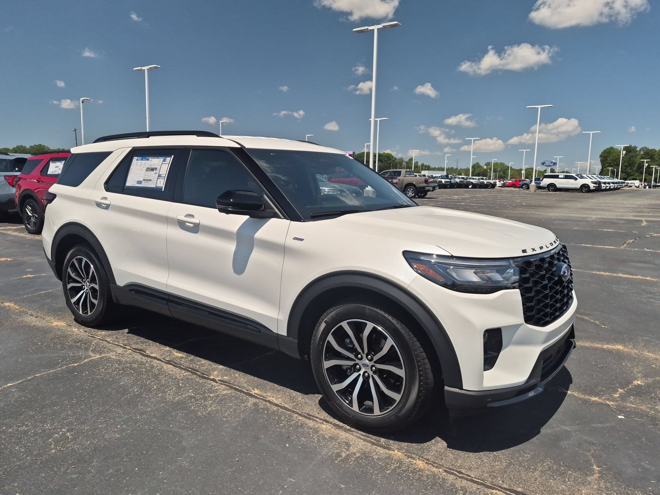 2026 Ford Explorer ST-Line