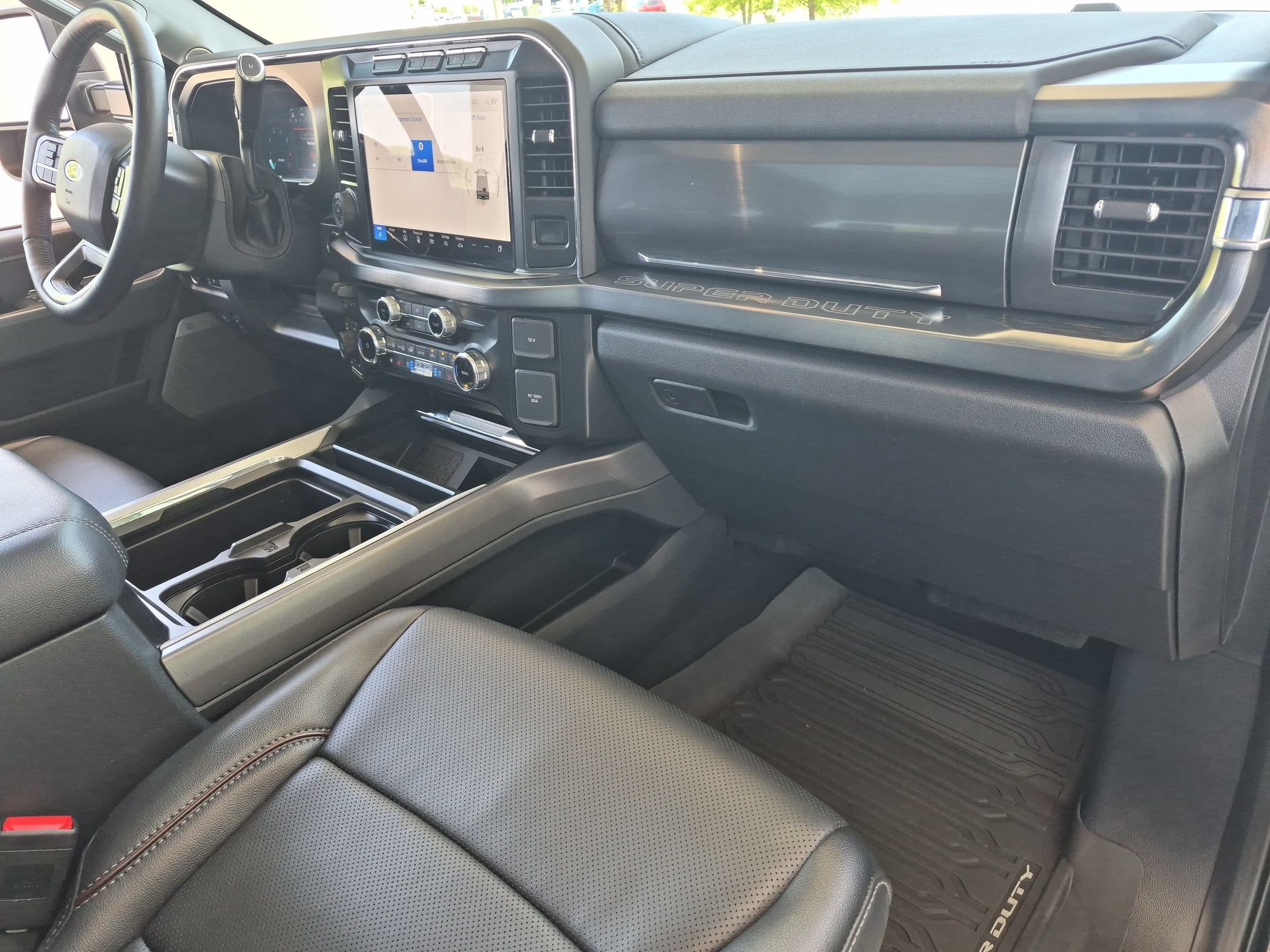 2024 Ford Super Duty F-250 SRW LARIAT