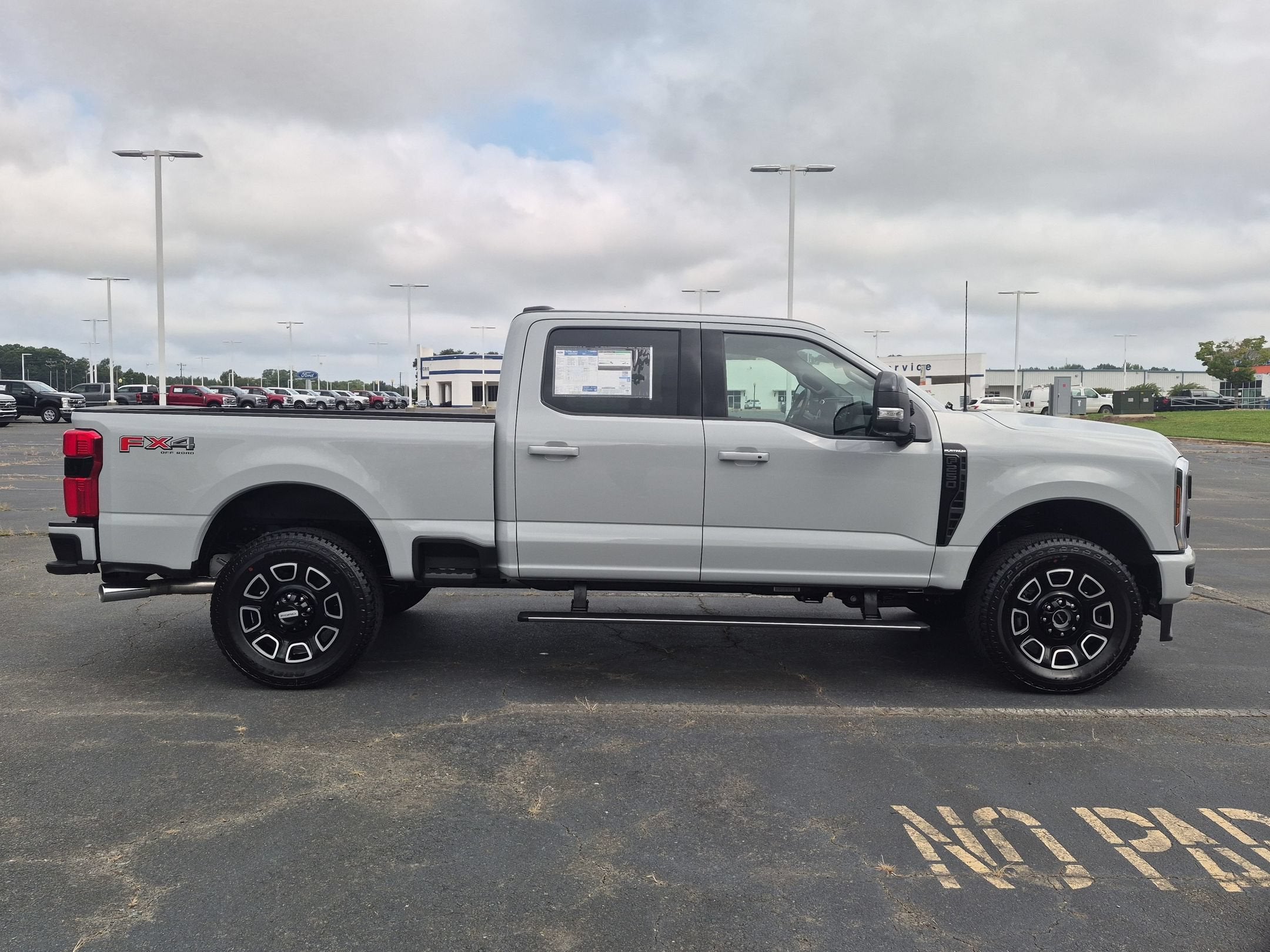 2026 Ford Super Duty F-250 SRW Platinum