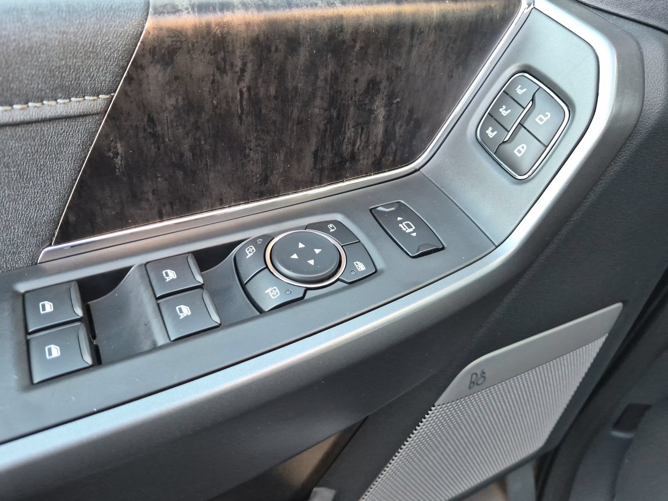 2027 Ford Super Duty F-250 SRW LARIAT