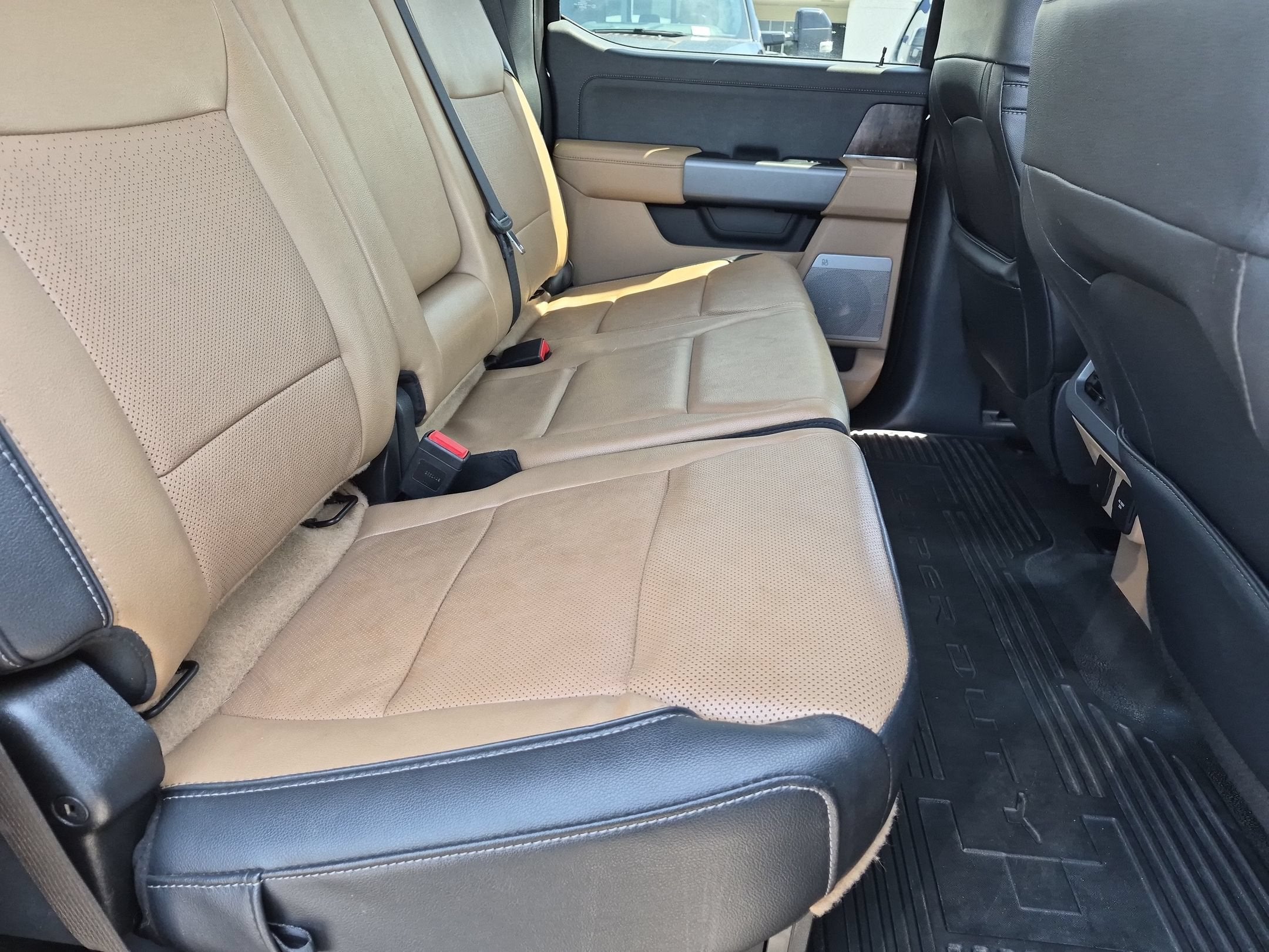 2024 Ford Super Duty F-350 SRW LARIAT