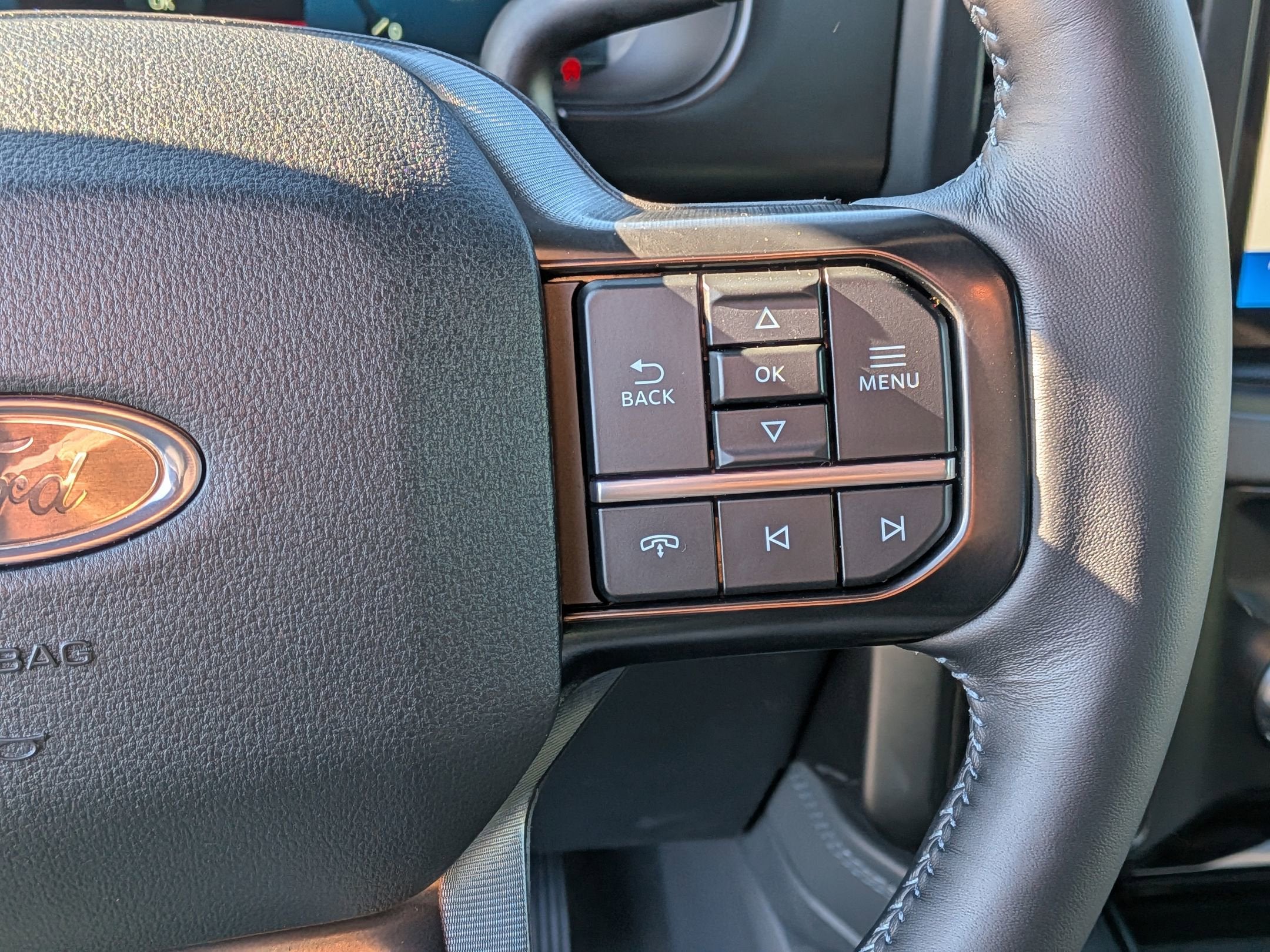 2026 Ford Super Duty F-350 SRW Platinum