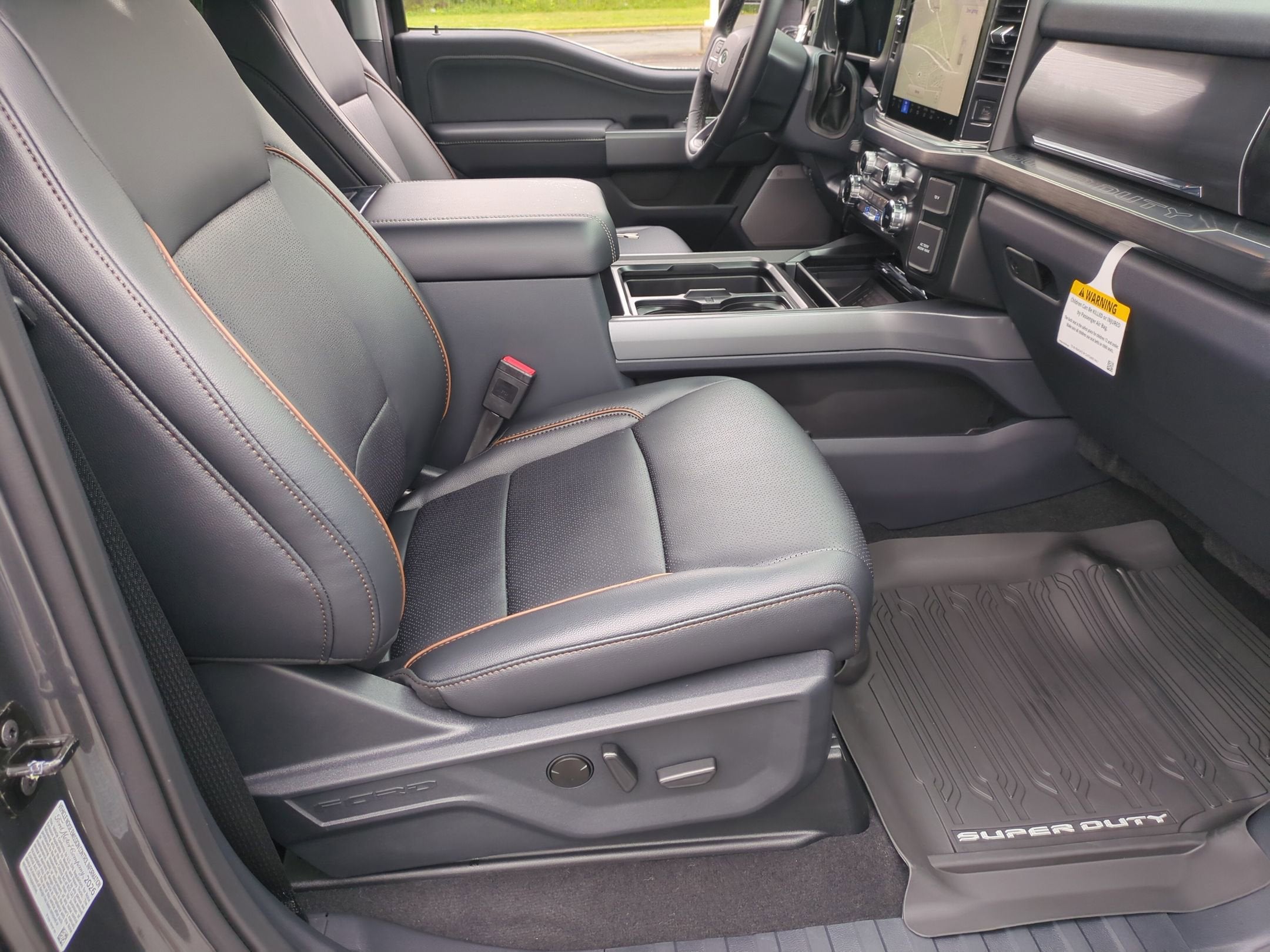 2026 Ford Super Duty F-350 SRW LARIAT