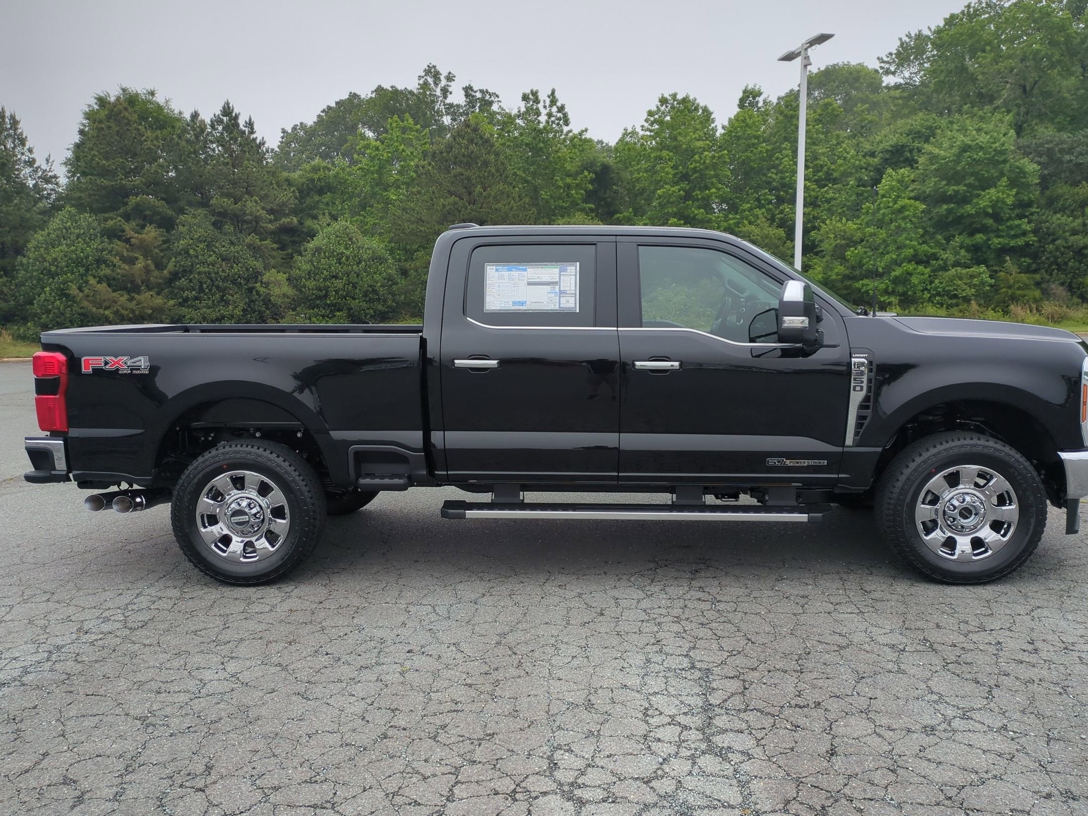 2026 Ford Super Duty F-350 SRW LARIAT